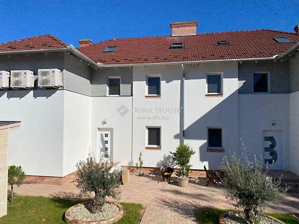 Dollár, Orfű képe