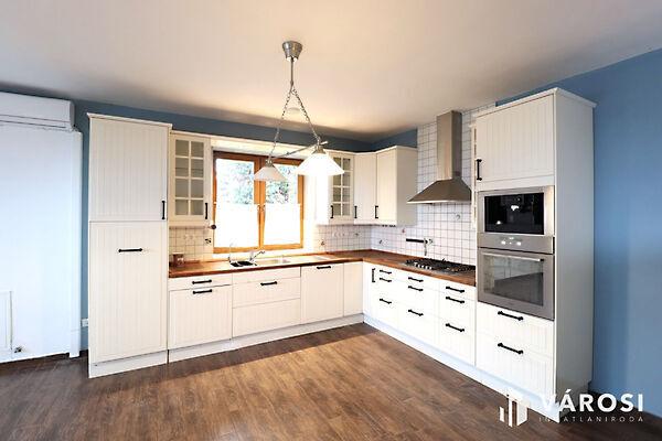 Győrújbarát képe