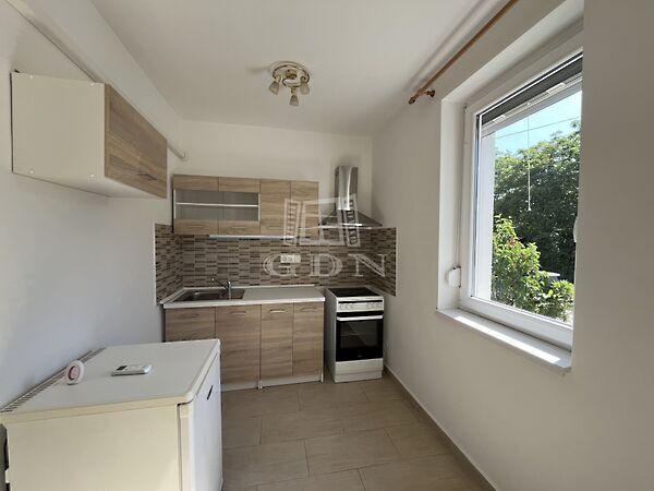 BEFEKTETŐK FIGYELEM! 6, Fót képe