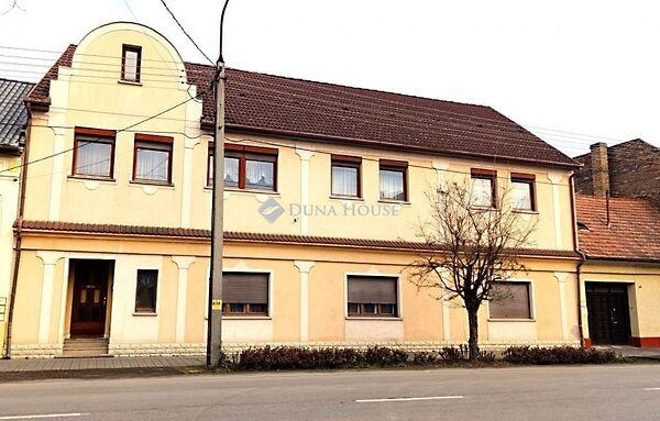 Szentháromság, Mohács képe