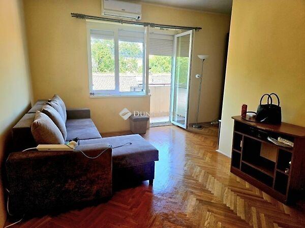 József Attila, Pécs képe