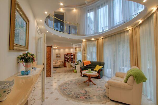 Impozáns enteriőr, Törökbálint képe