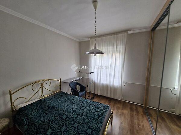 Szilágyi Erzsébet, Tata képe