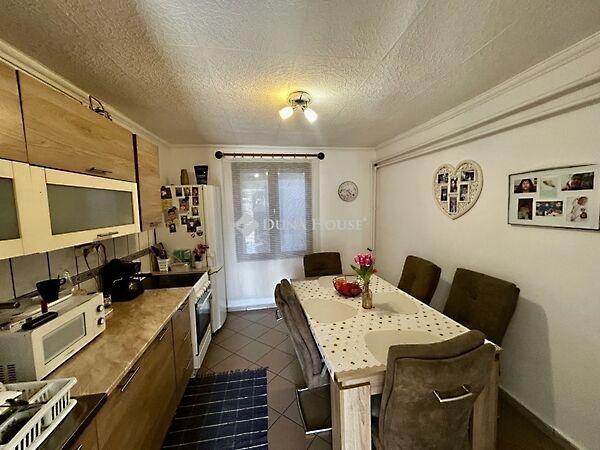 Könyves Kálmán, Gyál képe