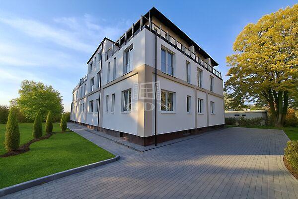 Pest, Kiskunlacháza képe