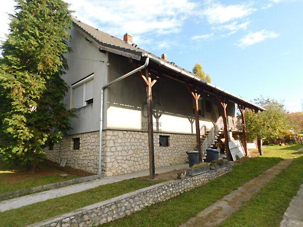 Monostorapáti képe