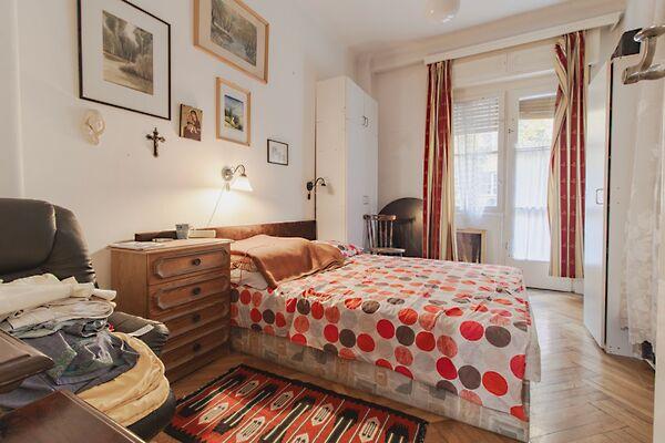 2+1 FÉLSZOBÁS, ELSŐ EMELETI, TEHERMENTES, Budapest, I. kerület képe