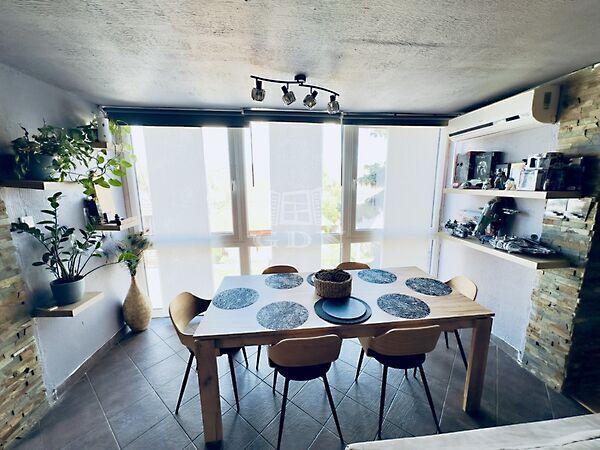 Családi ház-rengeteg, Fót képe