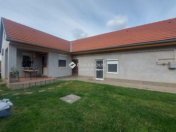 Vörösmarty Mihály, Bóly képe