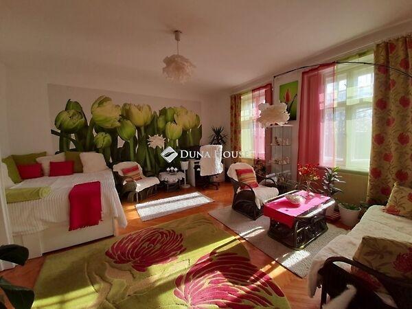 Szabadság, Gödöllő képe