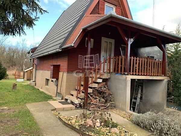 Szárcsa, Taksony képe