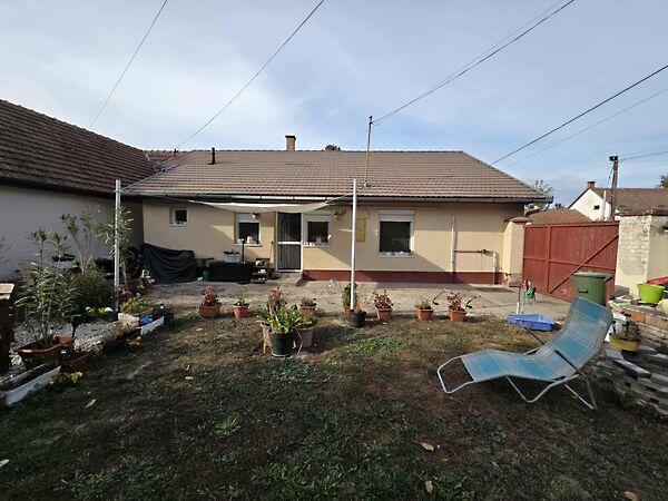 Vörösmarty, Kiskunhalas képe