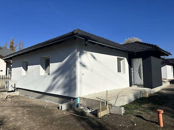 Remek ár-, Bicske képe