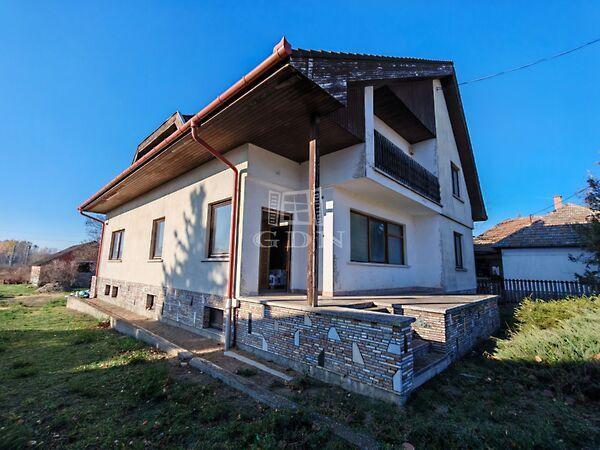 Tápiószecső képe