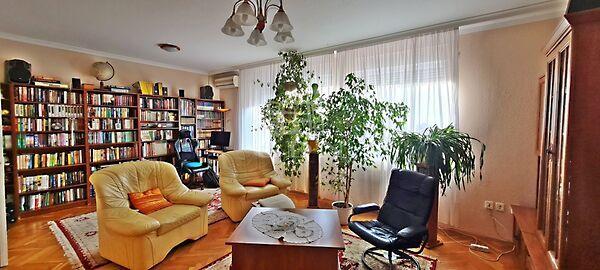 Madách, Dunakeszi képe