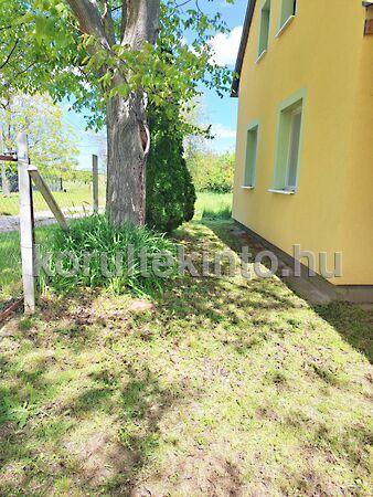 Szabadság utca, Karád képe