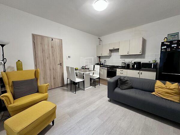 Román, Budapest, X. kerület képe