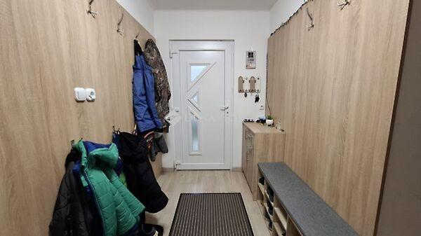 Nyár, Őrbottyán képe