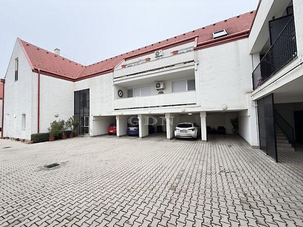 Móri, Székesfehérvár képe