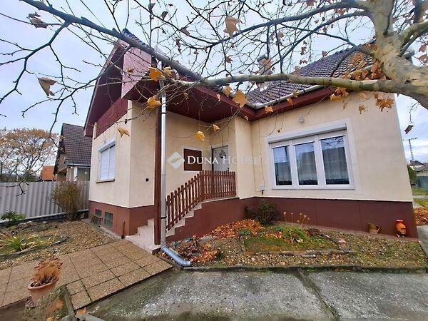 Tápiószecső képe