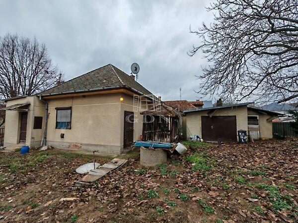 Bartoshegy , Felújítandó, Pécel képe