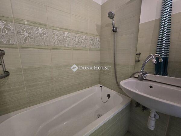 Sarolta, Pécs képe