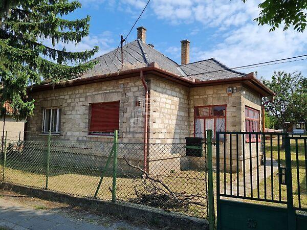 Maglódnyaraló- Építési, Maglód képe