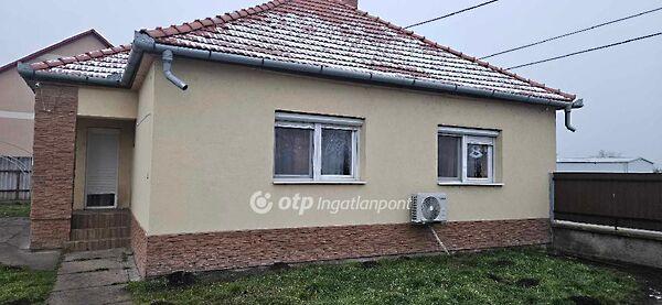 Gém, Jászberény képe