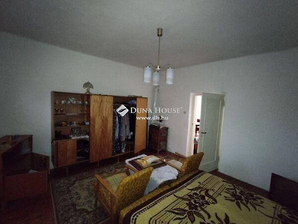 Szentmiklósi, Neszmély képe