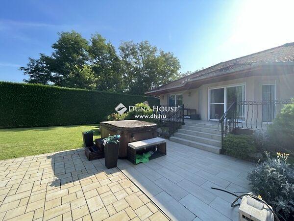 Sziget, Pócsmegyer képe