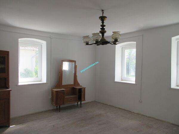 Kossuth, Uppony képe