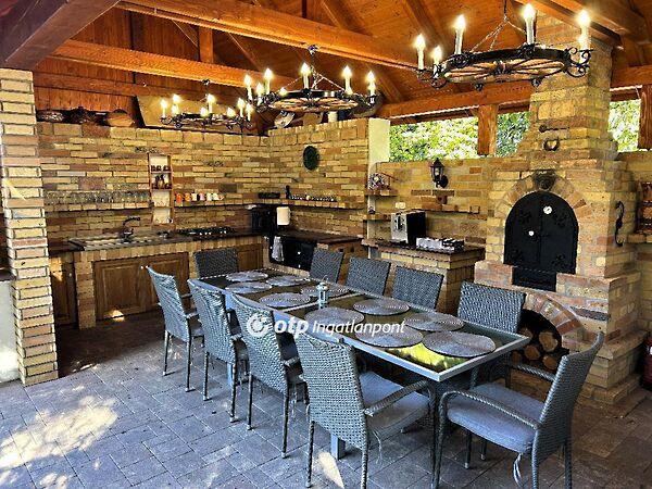 Egreskátai, Nagykáta képe