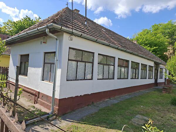 Szentistváni, Úri képe