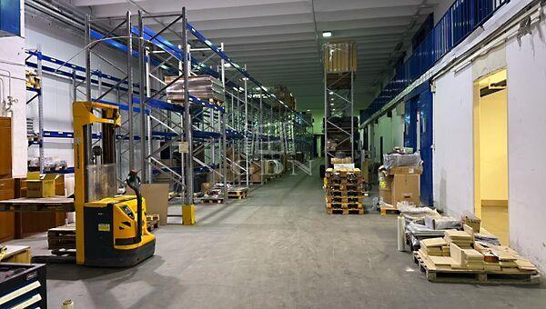 Üzem, raktár és iroda egy, Törökbálint képe