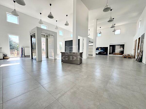 Rákosszentmihály frekventált, Budapest, XVI. kerület képe