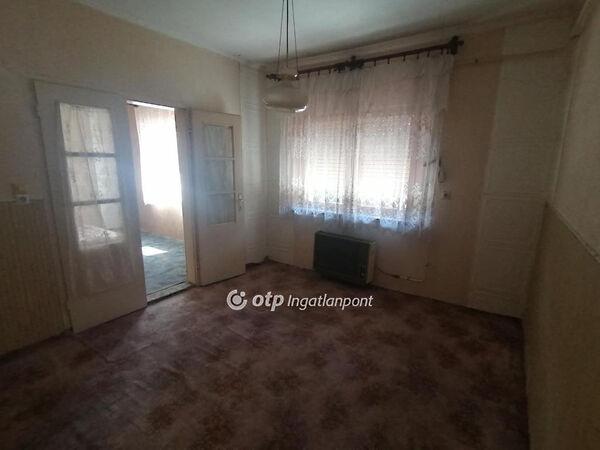 Greska trafik, Kecel képe