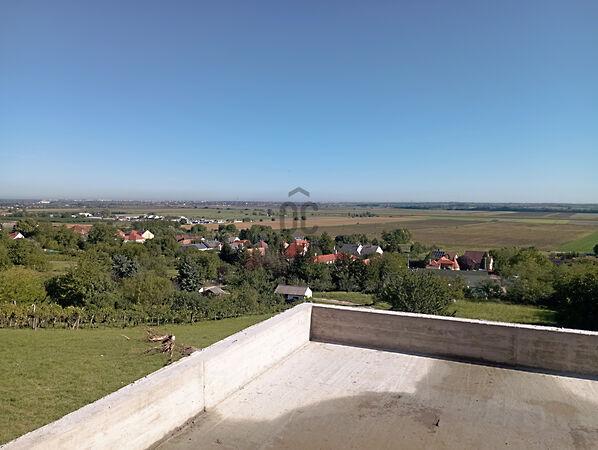 Győrújbarát képe