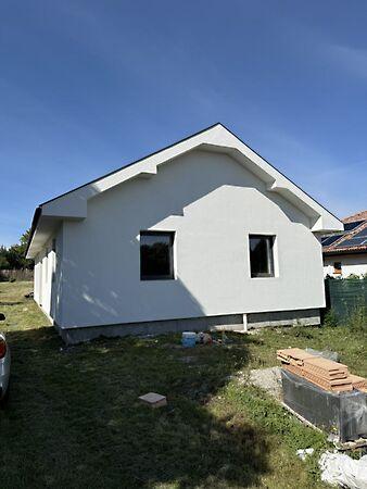 Győrújbarát képe