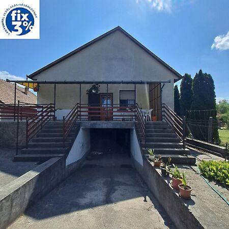 Judit Ingatlan és, Monor képe