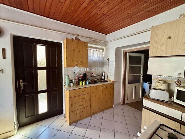 Besze János, Esztergom képe