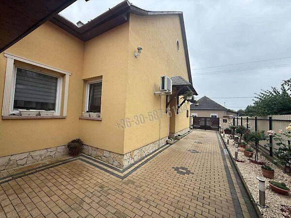 Püspökladány képe