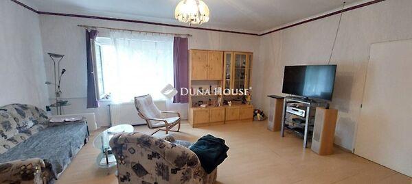 István, Szárliget képe