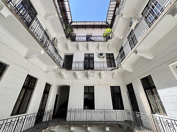 Károly, Budapest, V. kerület képe