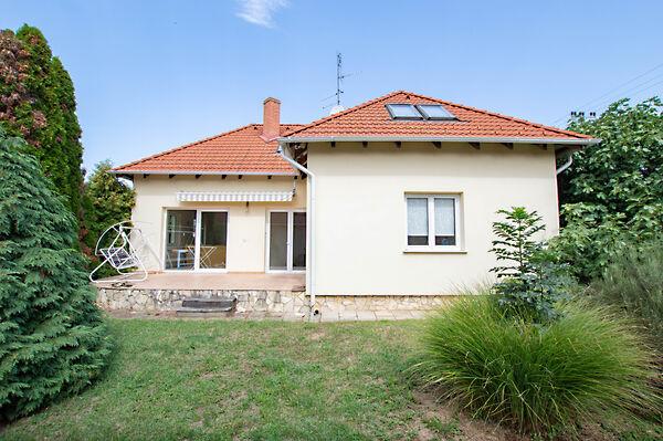 Ernuszt, Szombathely képe