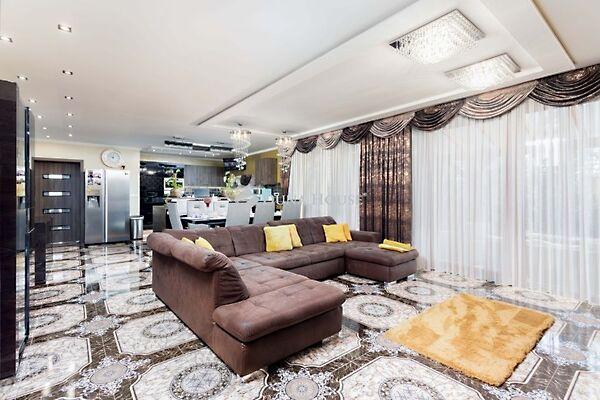 Győrújbarát képe