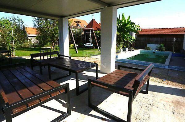 Besztercei, Vecsés képe