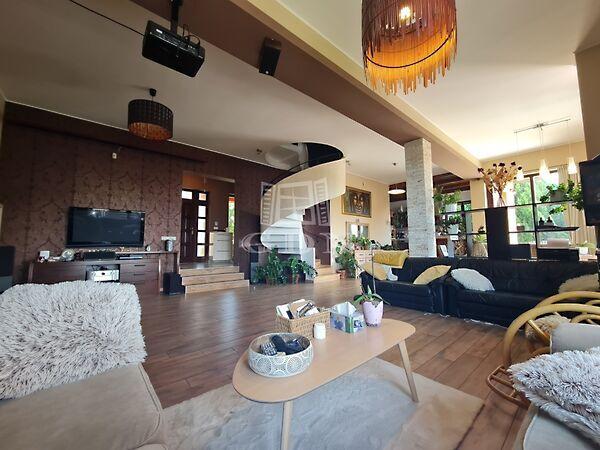 PANORÁMÁS MEDENCÉS, Őrbottyán képe