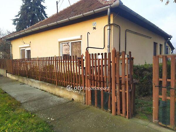 Csokonai, Jászfényszaru képe