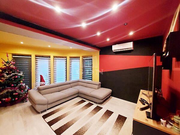 Újszerű családbarát, Inárcs képe