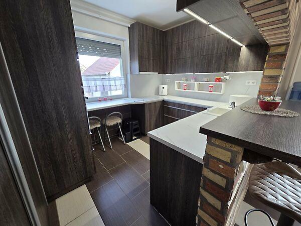 Rege, Kiskunhalas képe